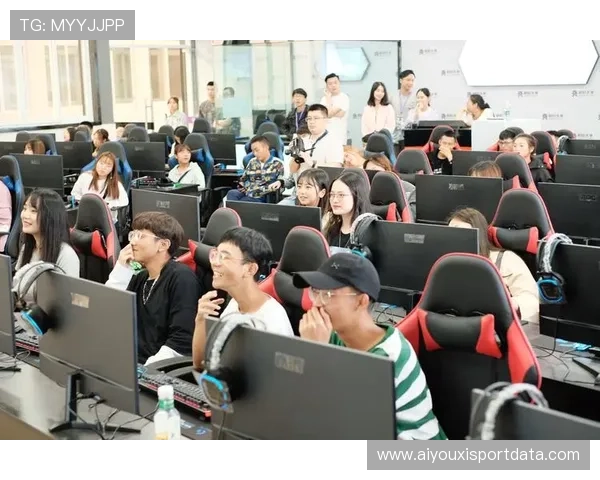 业内呼吁加强电竞职业教育,提升教练、数据分析等专业人才储备 业内呼吁加强电竞职业教育,提升教练、数据分析等专业人才储备